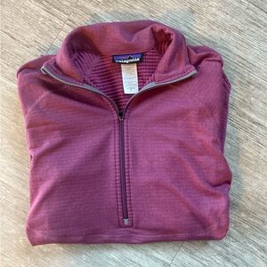 Patagonia Quarter Zip - Womens Small